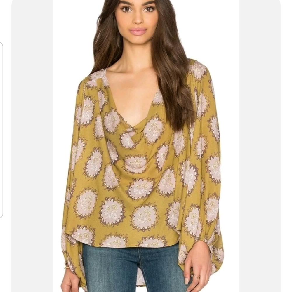Free People Cowling Around Oversized Boho Top Green Combo Size Small
